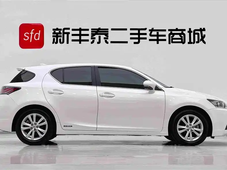 Lexus CT 2017