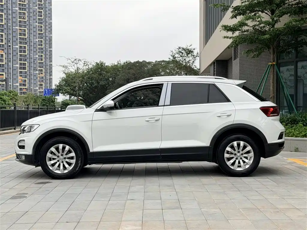 Volkswagen T-Roc 2019 — фото 22