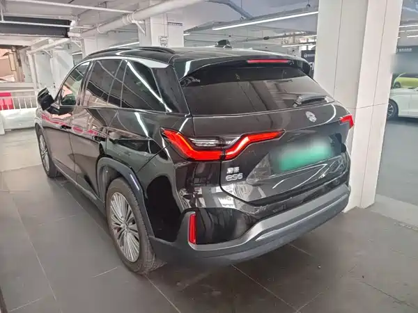 NIO ES6 2021
