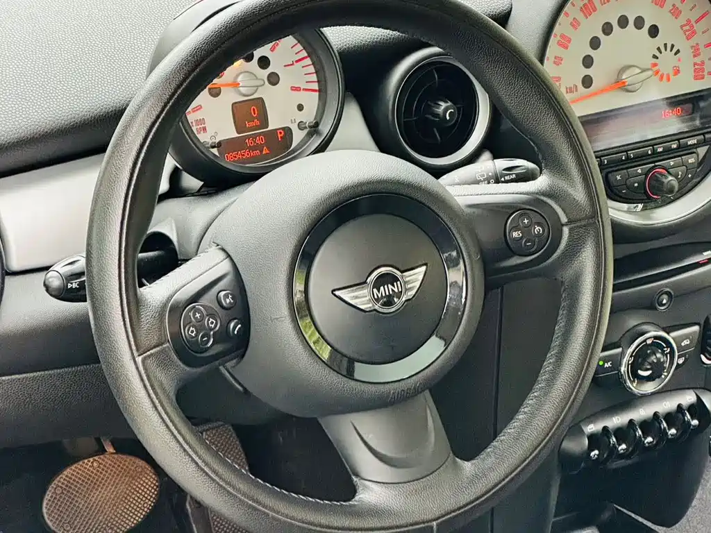 MINI Clubman 2013 — фото 10