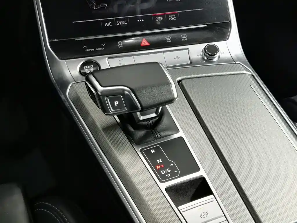 Audi A6L 2023 — фото 13