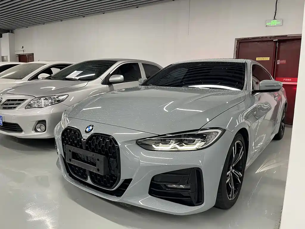 BMW 4 Series 2023 — фото 1