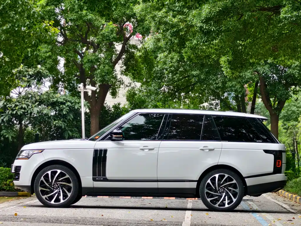 Land Rover Range Rover 2015 — фото 9