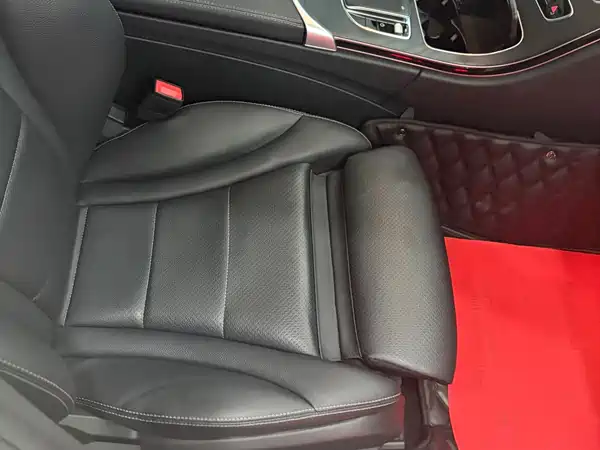 Mercedes-Benz C-Class 2021