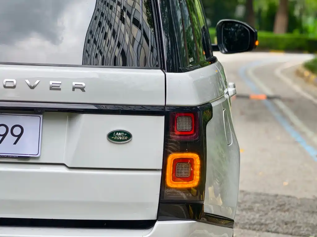 Land Rover Range Rover 2015 — фото 11