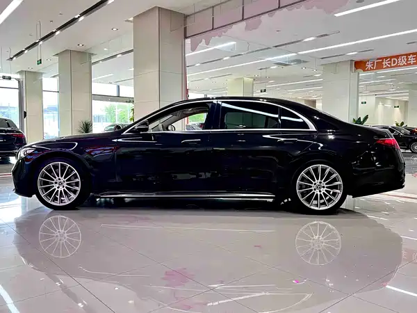 Mercedes-Benz S-Class 2021