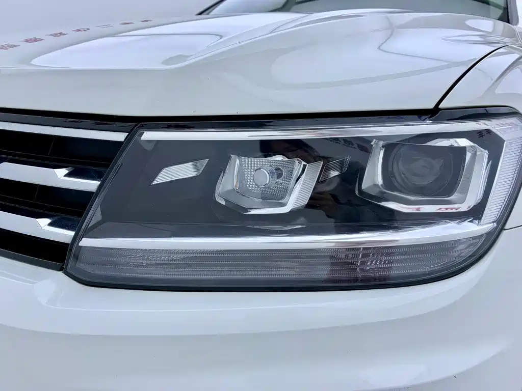 Volkswagen Tiguan L 2020 — фото 9