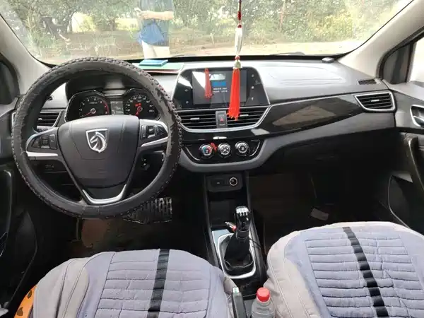 Baojun 310 2016