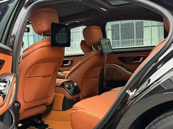 Mercedes-Benz S-Class 2023