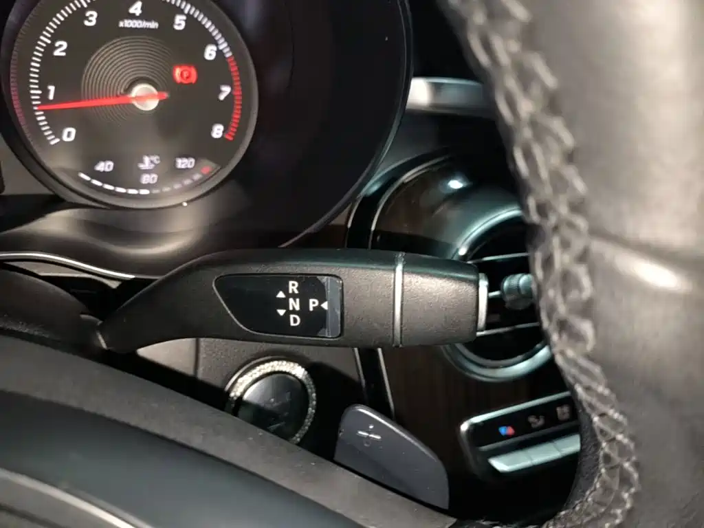 Mercedes-Benz GLC 2018 — фото 14