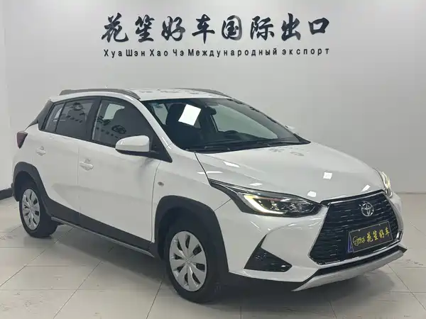 Toyota Yaris L 2023