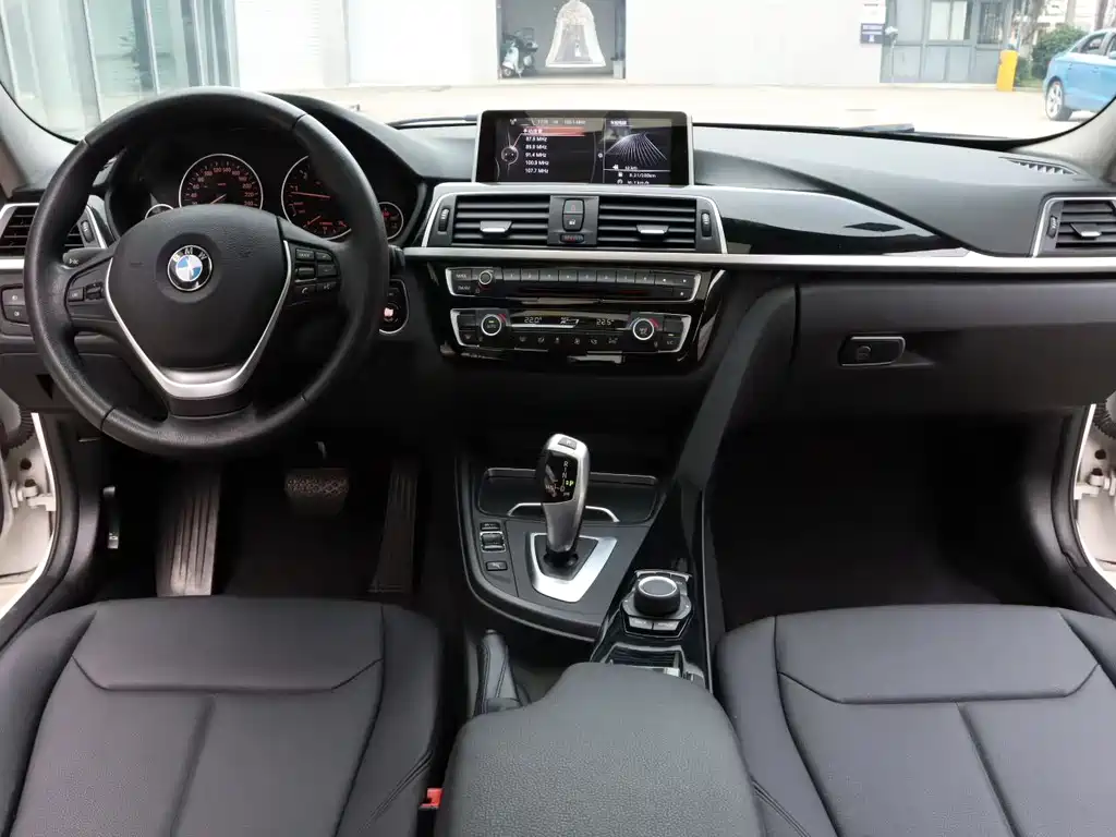 BMW 3 Series 2018