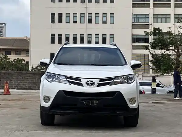 Toyota RAV4 2013