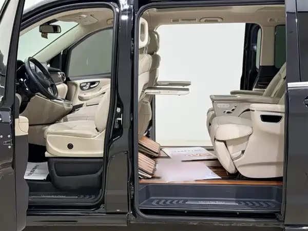Mercedes-Benz V-Class 2021