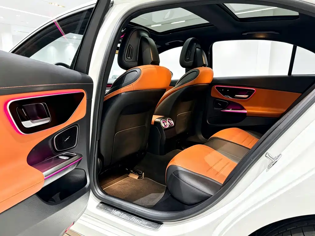Mercedes-Benz C-Class 2021