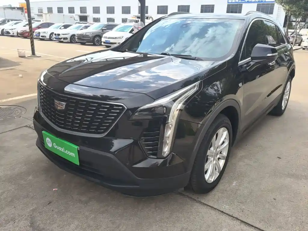Cadillac XT4 2019 — фото 1
