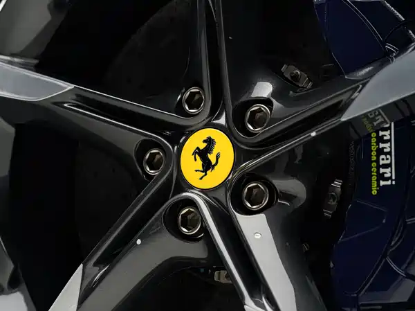 Ferrari SF90 2022
