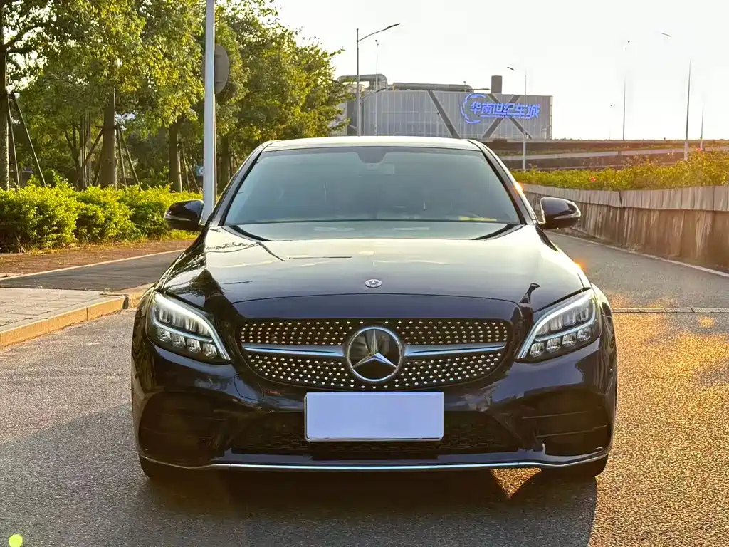 Mercedes-Benz C-Class 2020