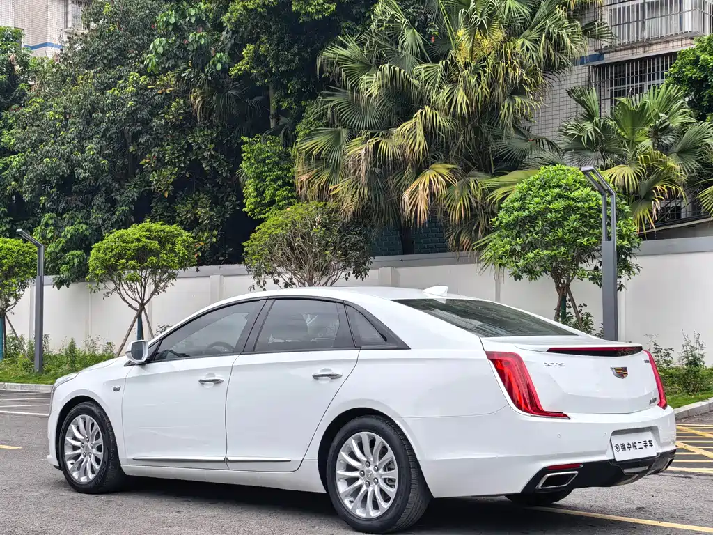 Cadillac XTS 2018 — фото 8