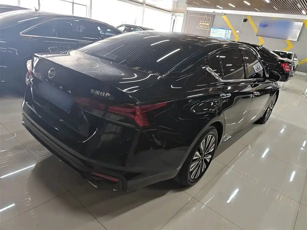 Nissan Teana 2023 — фото 10
