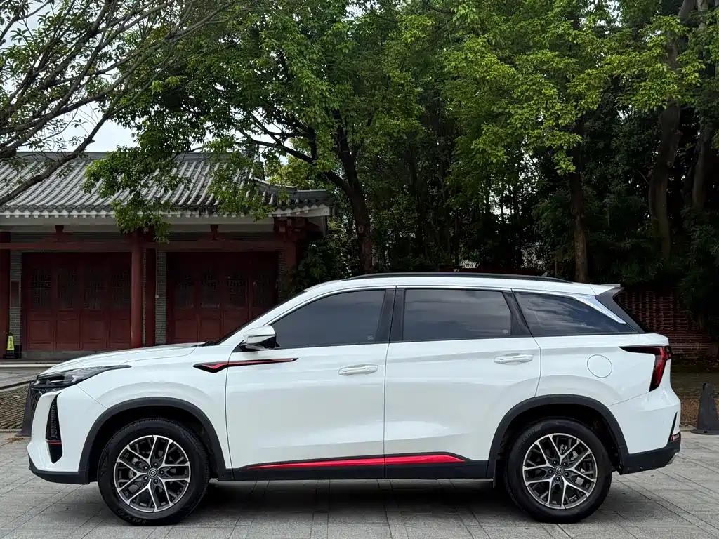 Changan CS75PLUS 2022 — фото 20