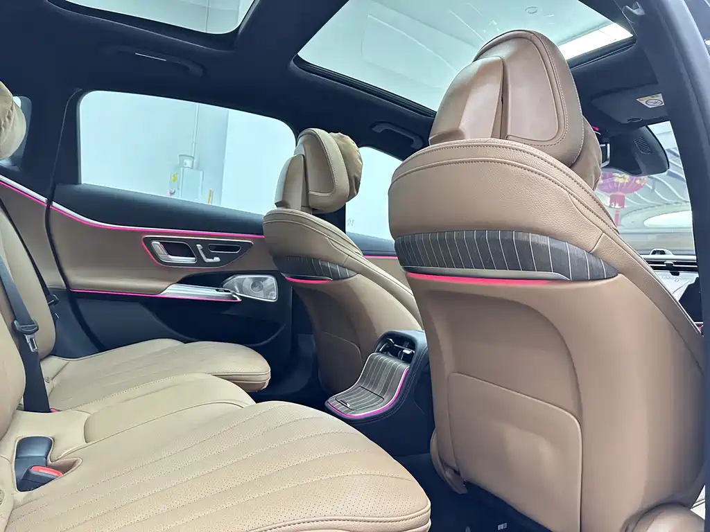 Mercedes-Benz E-Class 2025 — фото 14
