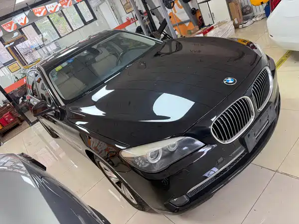 BMW 7 Series 2011