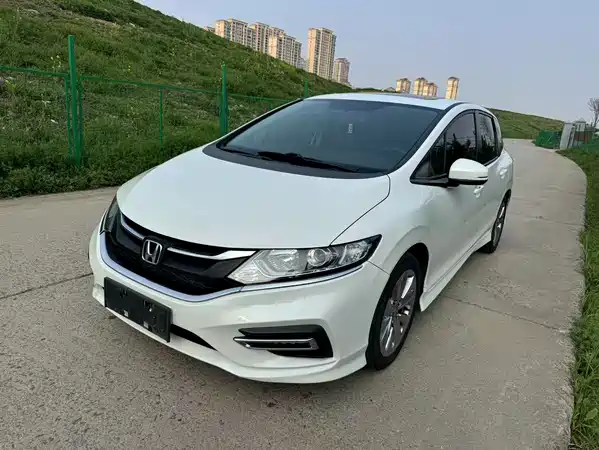 Honda Jade 2017