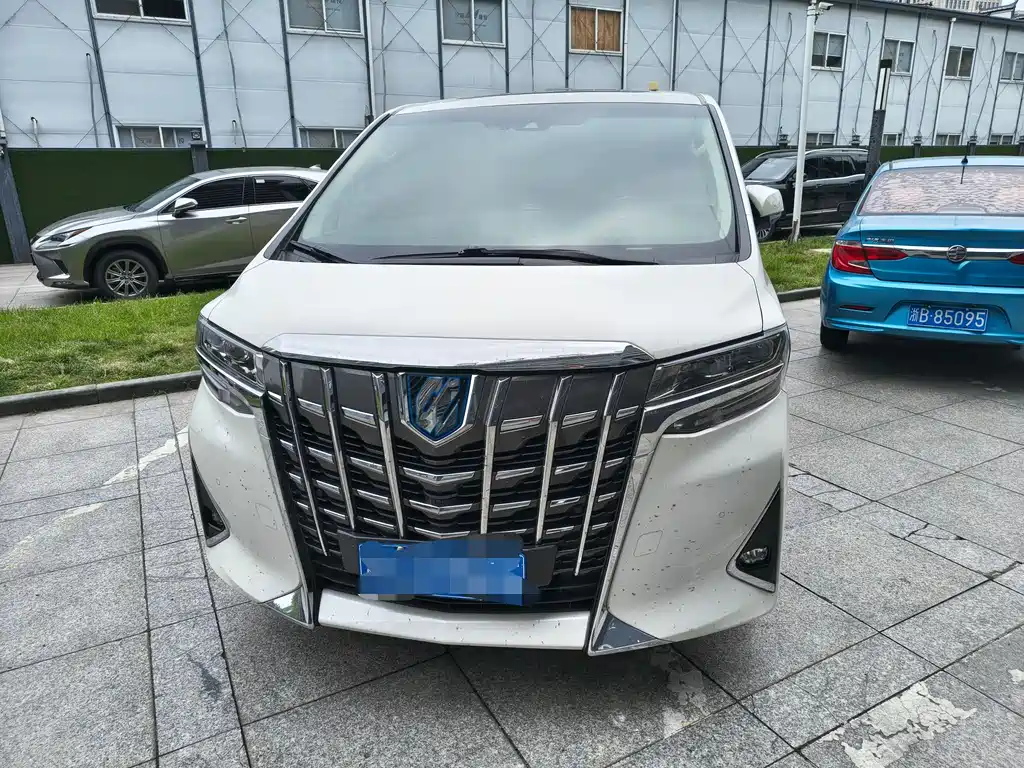 Toyota Alphard 2022 — фото 2