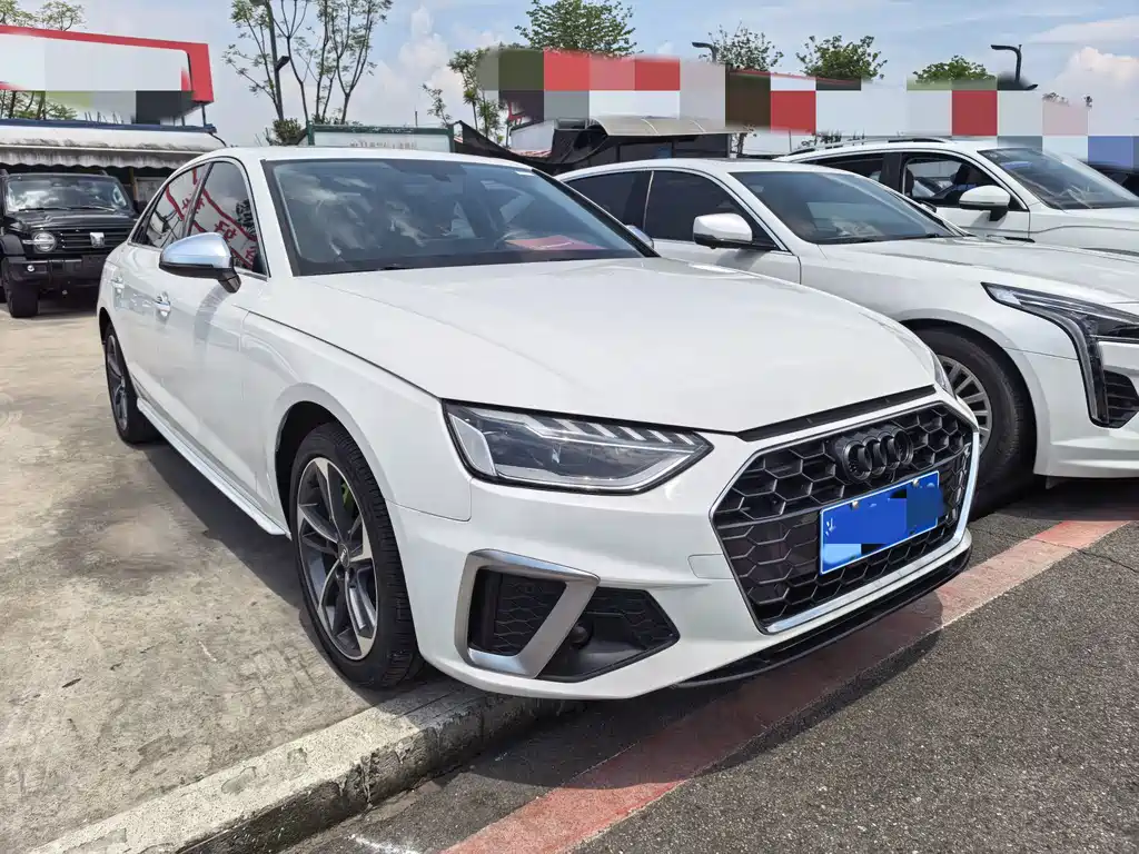 Audi A4L 2021