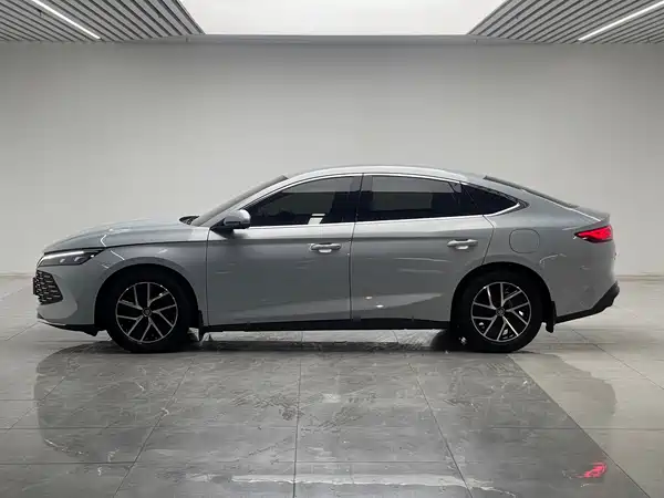 BYD Qin L 2024