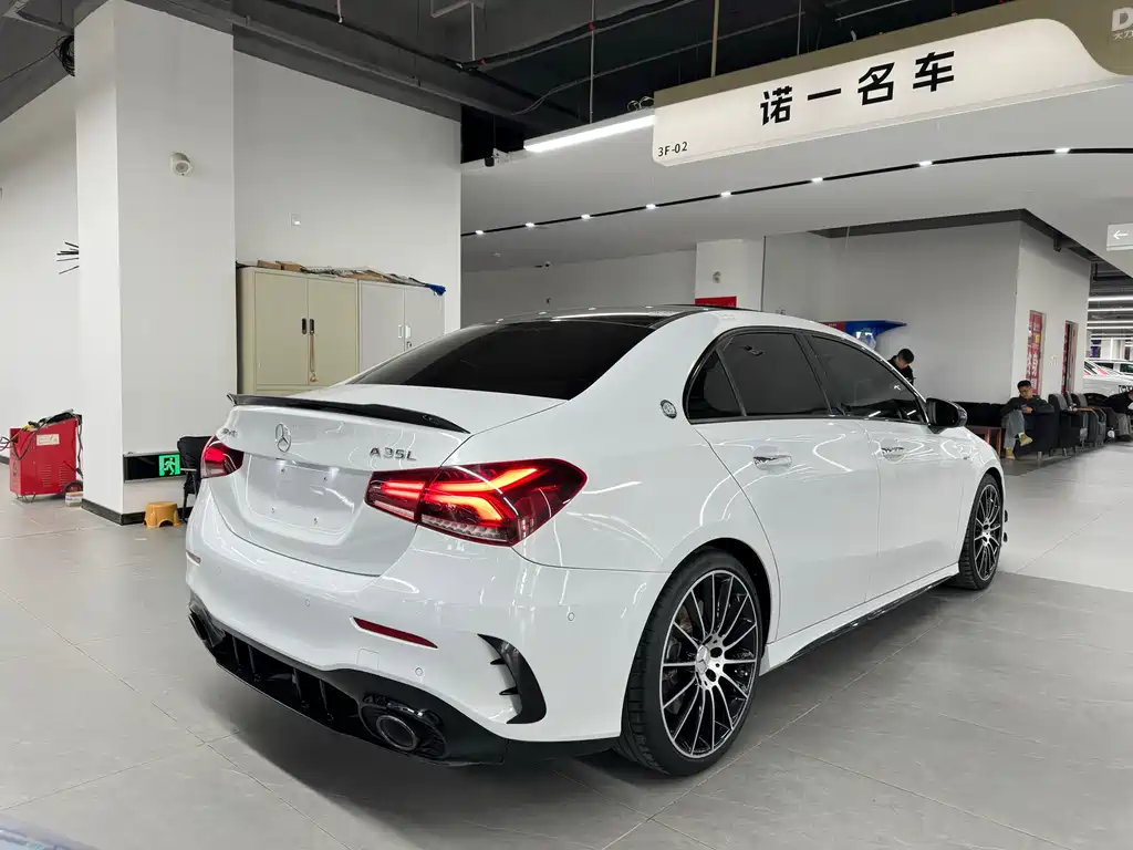 Mercedes-Benz A-Class AMG 2021 — фото 5