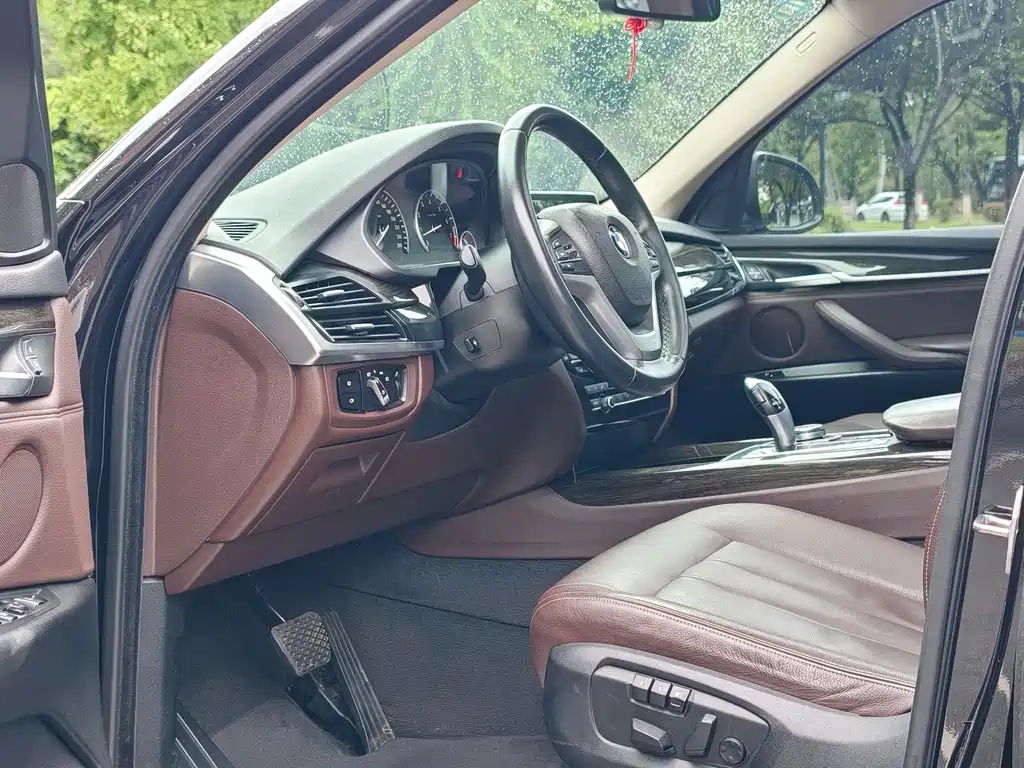 BMW X5 2015 — фото 14