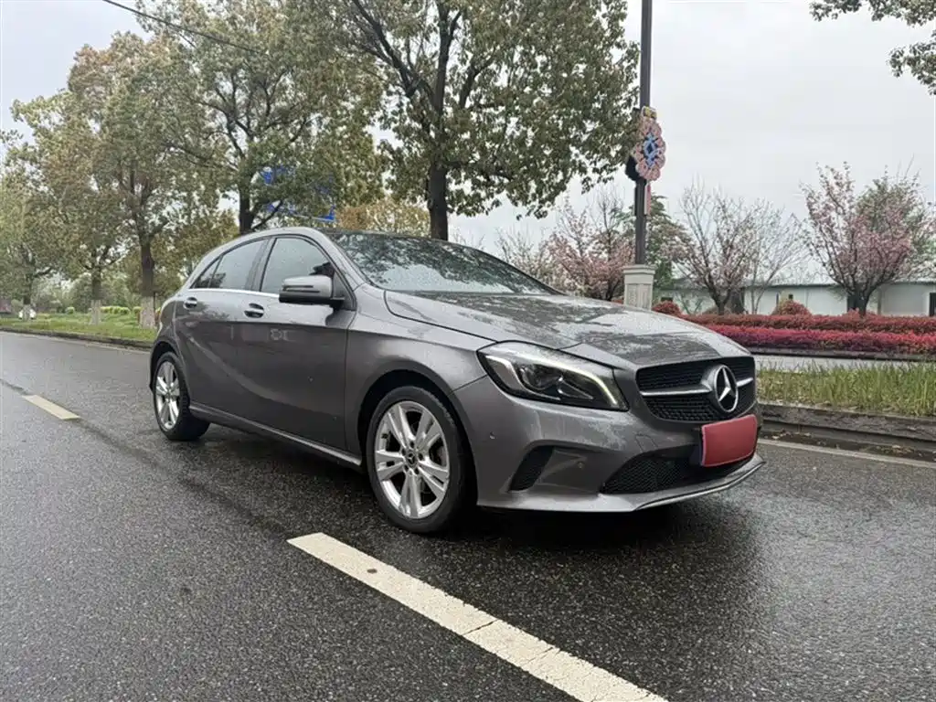 Mercedes-Benz A-Class 2018 — фото 23