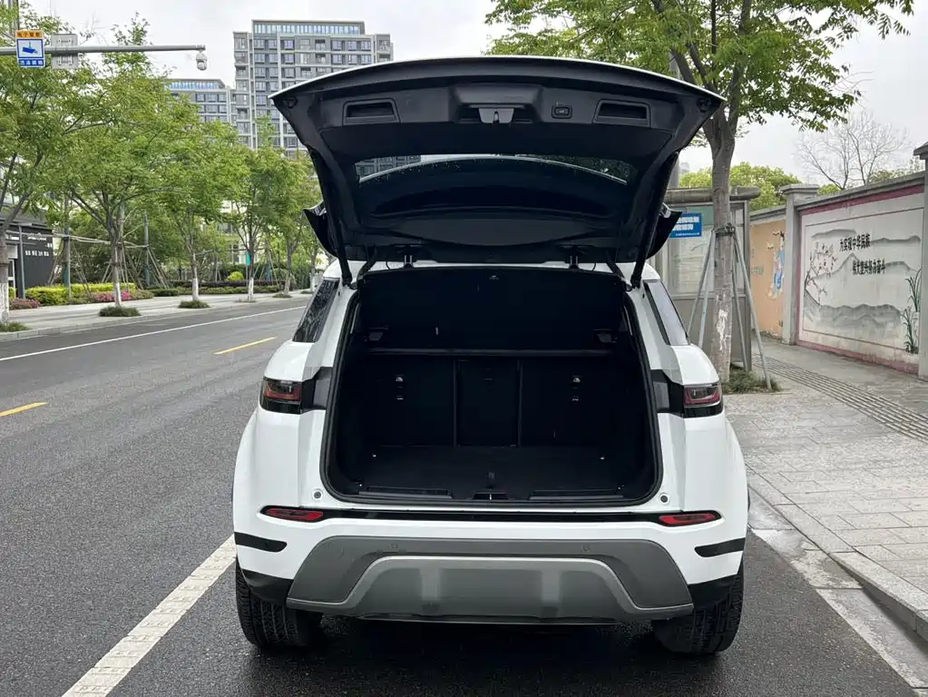 Land Rover Range Rover Evoque 2021 — фото 17
