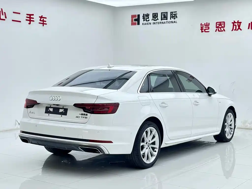 Audi A4L 2019 — фото 24