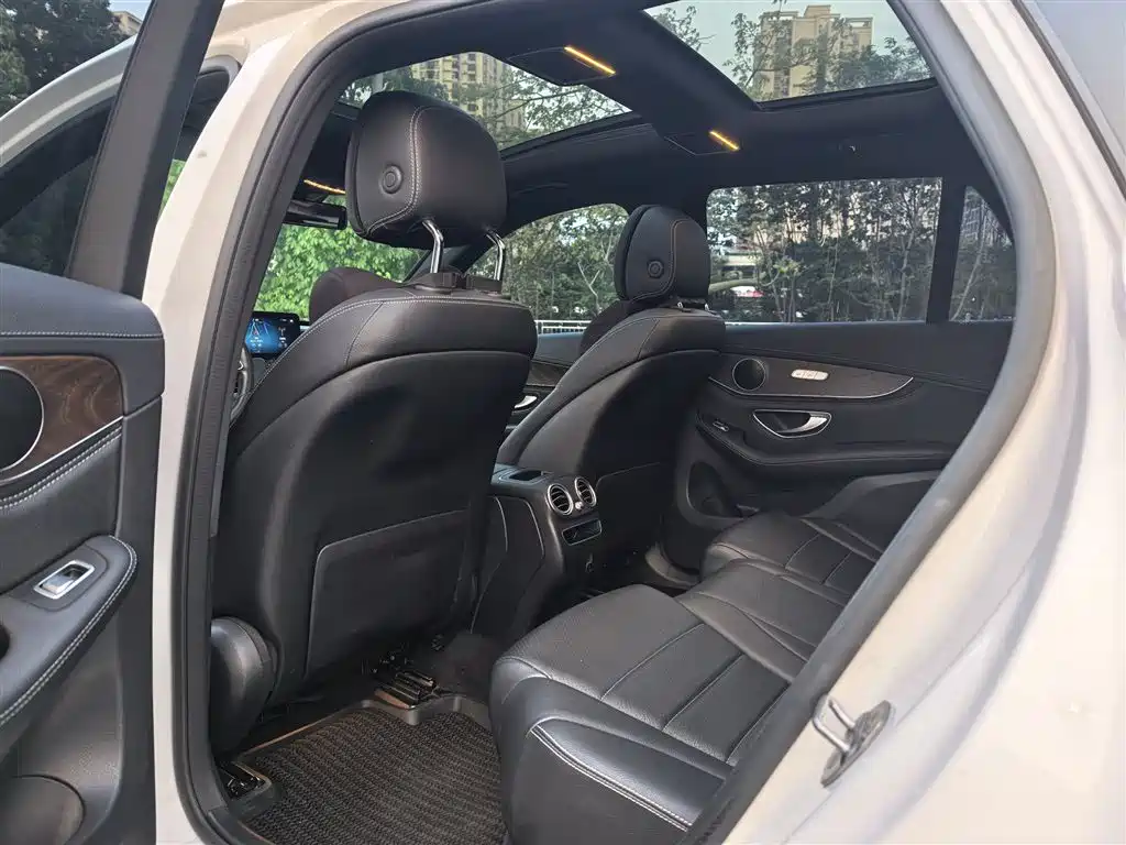 Mercedes-Benz GLC 2020 — фото 14