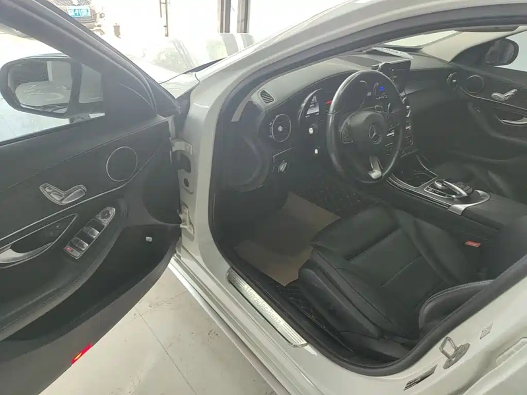 Mercedes-Benz C-Class 2017 — фото 16