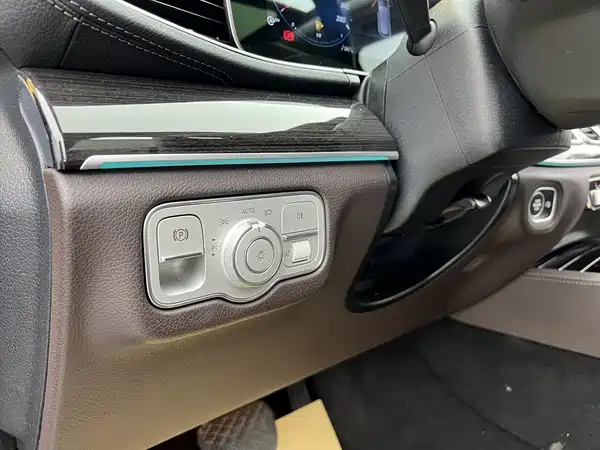 Mercedes-Benz GLE 2023