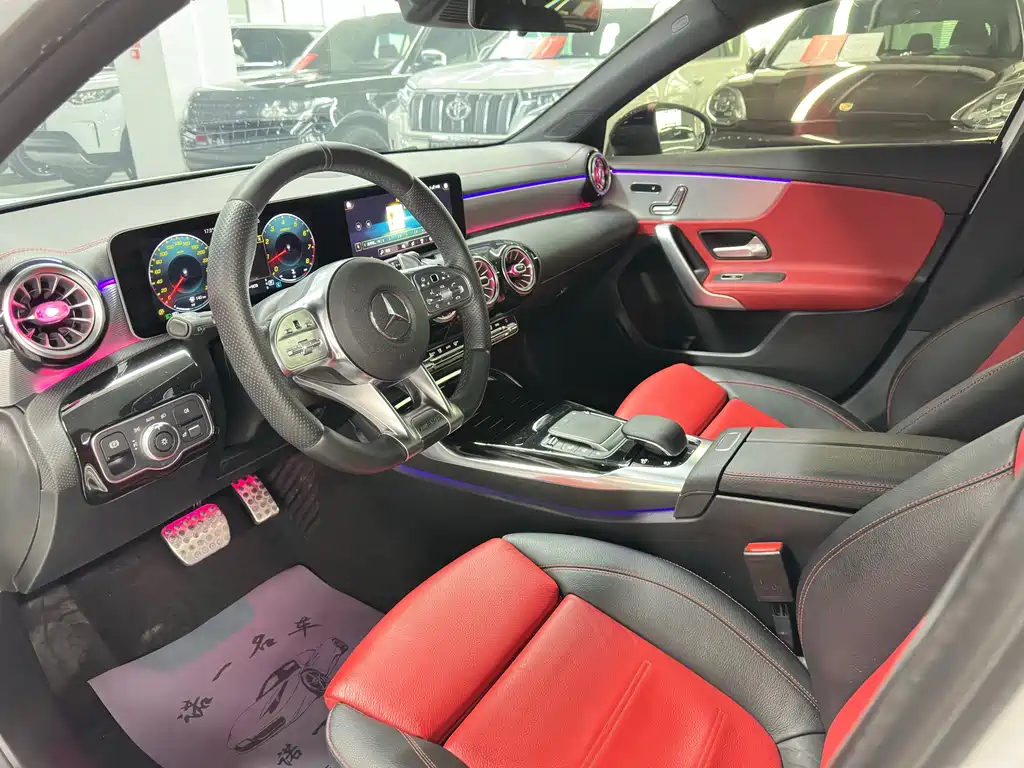 Mercedes-Benz A-Class AMG 2021 — фото 10