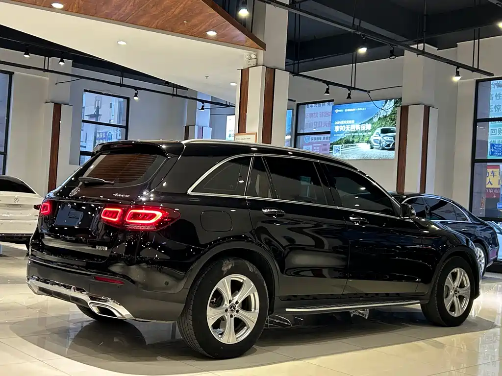 Mercedes-Benz GLC 2020 — фото 24
