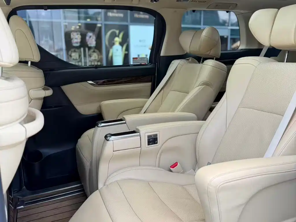 Toyota Alphard 2019