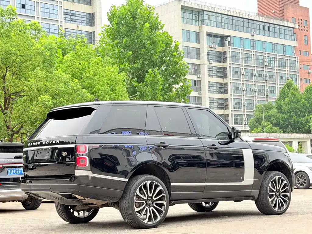 Land Rover Range Rover 2017 — фото 11