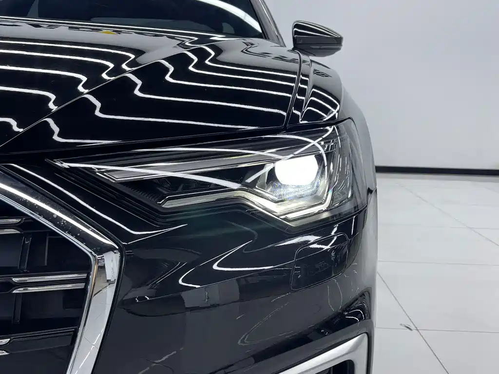 Audi A6L 2023 — фото 25
