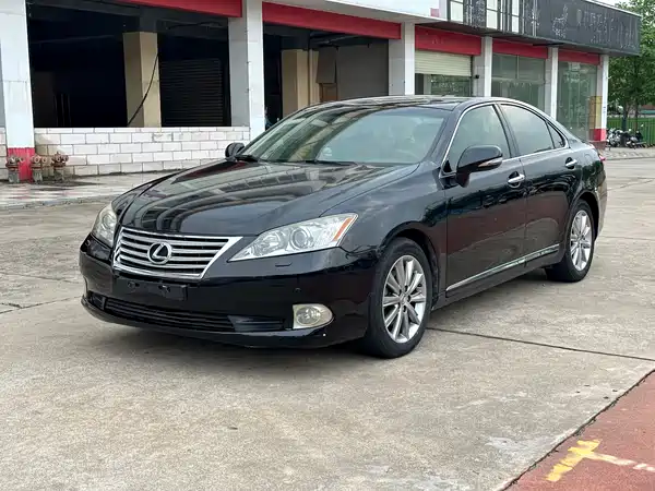 Lexus ES 2012