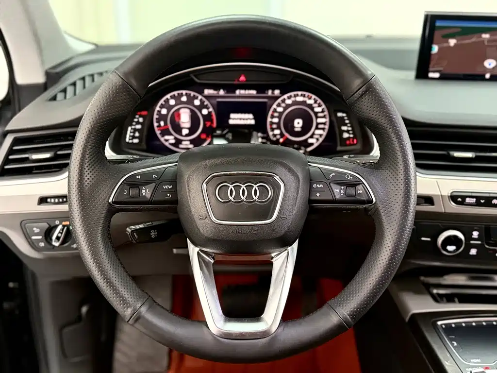Audi Q7 2016 — фото 12