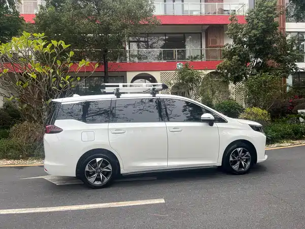 GAC Trumpchi M6 2025