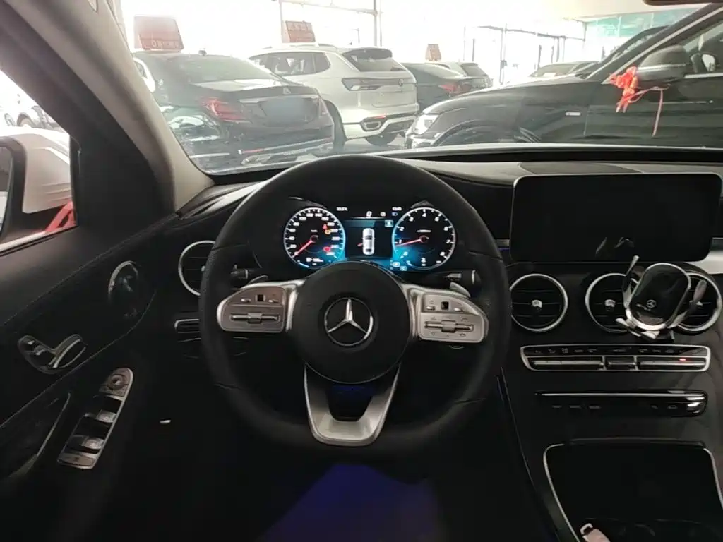 Mercedes-Benz C-Class 2020 — фото 11