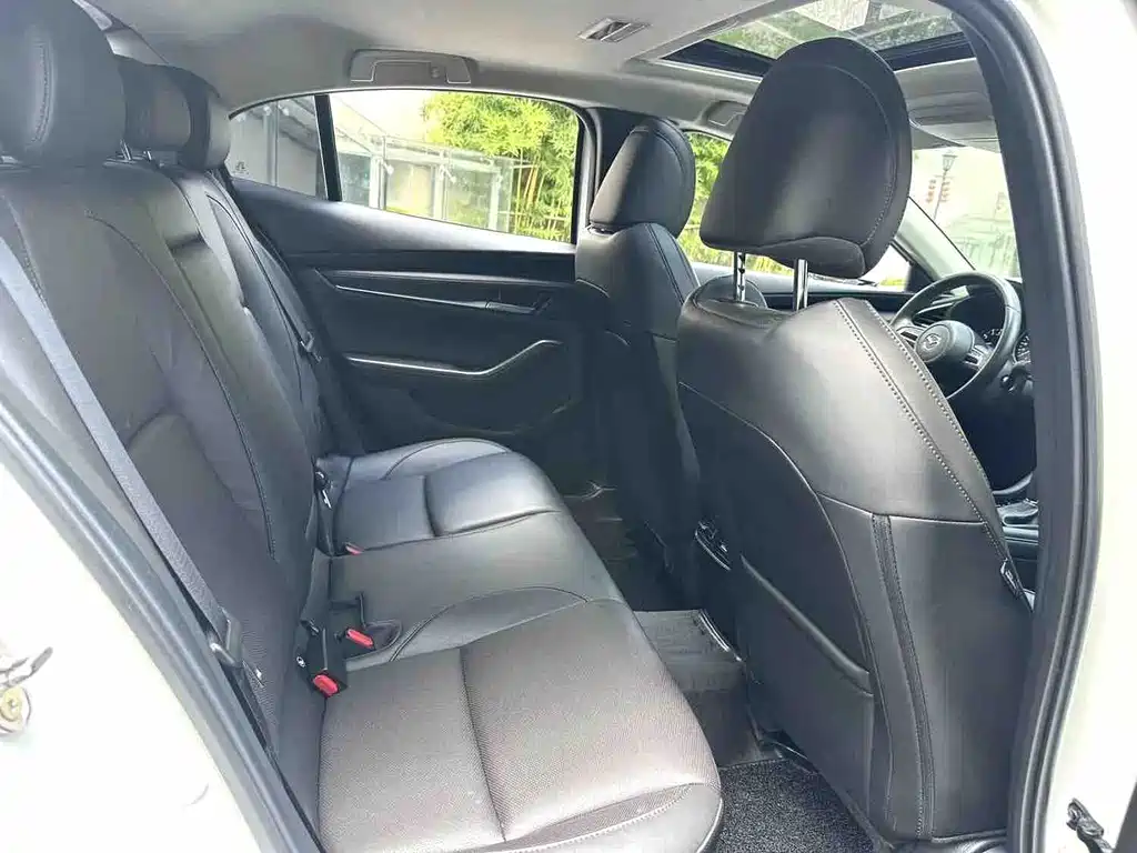 Mazda 3 Axela 2021