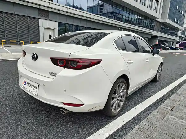 Mazda 3 Axela 2023